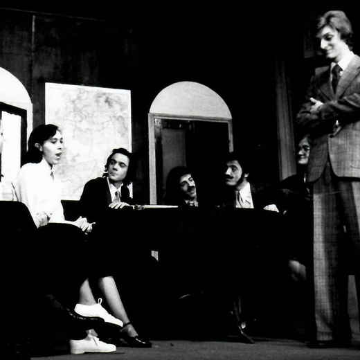 Esami di Maturità: Roberto Armelin, Mariuccia Piccoli, Gabriella Buzzi, Roberto Peroncini, Gianluigi Galuppo. Biagio Rapisarda, Maria Pia Airò, Gaetano Costa